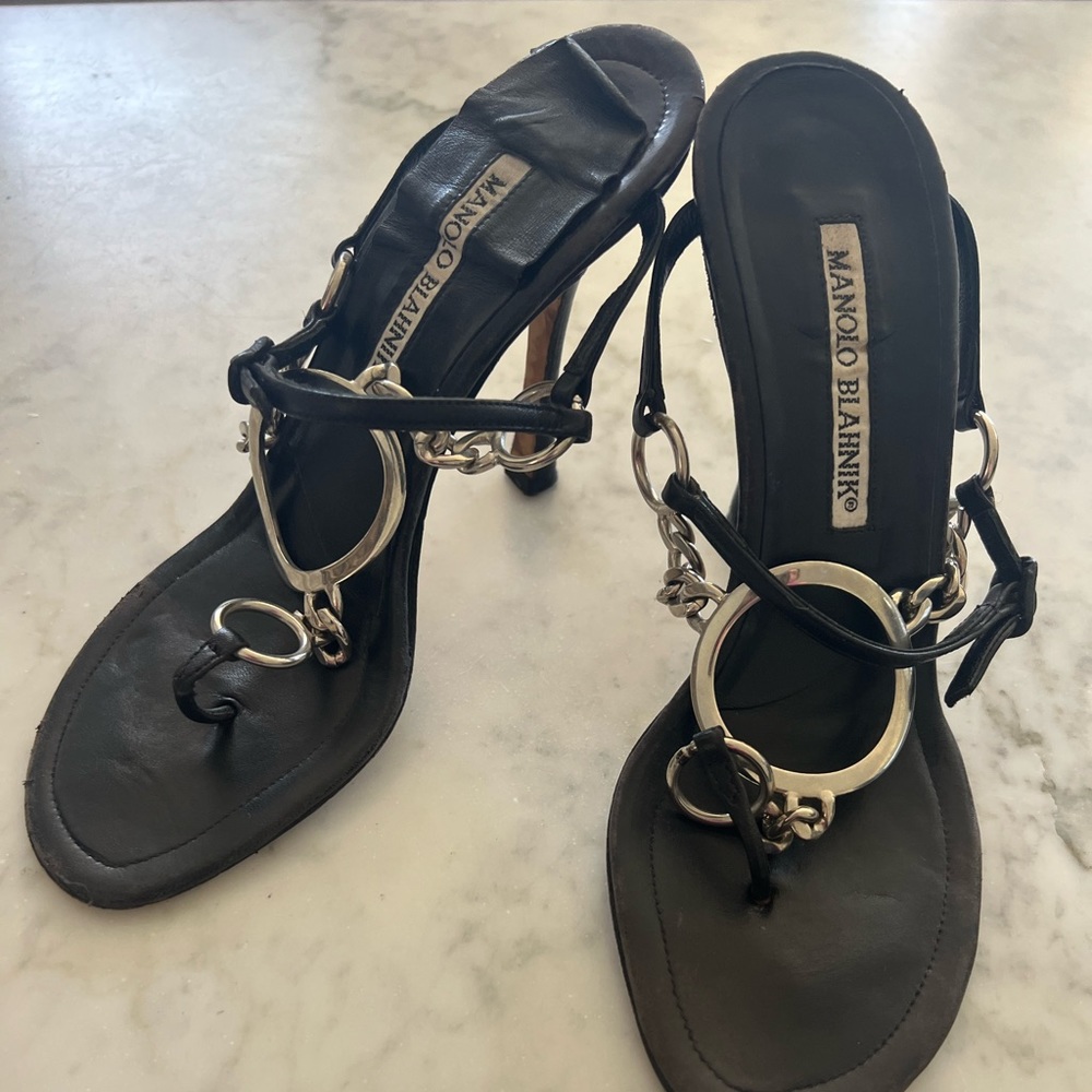 Manolo Blahnik sandals with Silver Ring and Chain Black Leather High Heel
